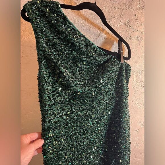 Green Sequin One-Shoulder Dress side slit, event dress-prom, wedding, elegant - Picture 8 of 9